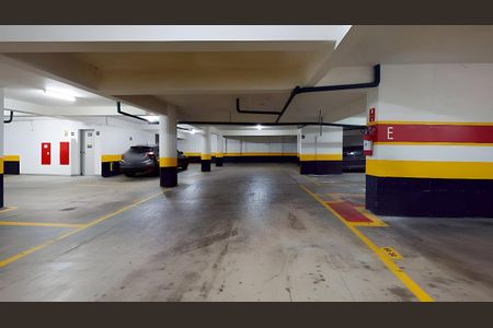 Apartamento para alugar com 68m², 2 quartos e 2 vagas