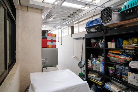 Apartamento à venda com 140m², 4 quartos e 2 vagasÁrea de serviço