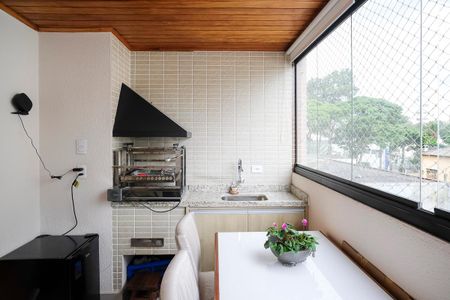 Apartamento à venda com 140m², 4 quartos e 2 vagasVaranda gourmet