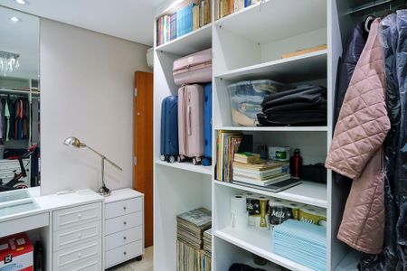 Apartamento à venda com 140m², 4 quartos e 2 vagasQuarto 2