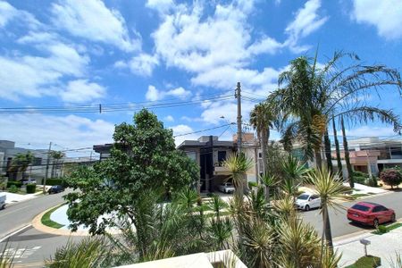 Casa à venda com 313m², 4 quartos e 6 vagas Casa à venda com 313m², 4 quartos e 6 vagasVista da Varanda da Suíte