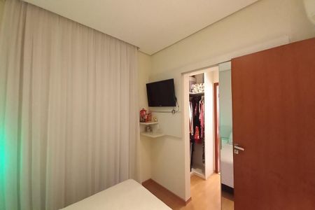 Casa à venda com 313m², 4 quartos e 6 vagas Casa à venda com 313m², 4 quartos e 6 vagasSuíte 3