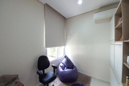 Casa à venda com 313m², 4 quartos e 6 vagas Casa à venda com 313m², 4 quartos e 6 vagasEscritório