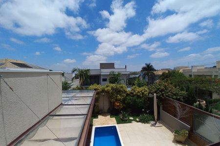 Casa à venda com 313m², 4 quartos e 6 vagas Casa à venda com 313m², 4 quartos e 6 vagasVista da Suíte 2