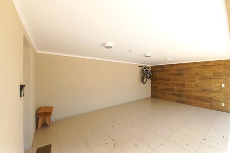 Casa à venda com 313m², 4 quartos e 6 vagas Casa à venda com 313m², 4 quartos e 6 vagasGaragem