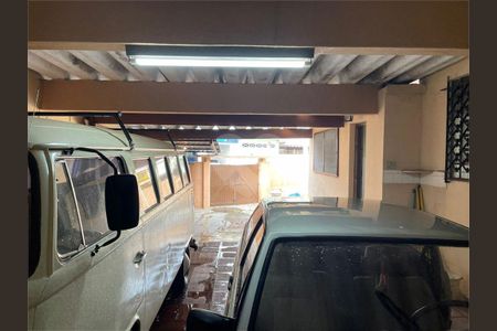 Casa à venda com 130m², 2 quartos e 6 vagas