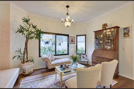 Casa à venda com 4 quartos, 380m² em Granja Julieta, São Paulo