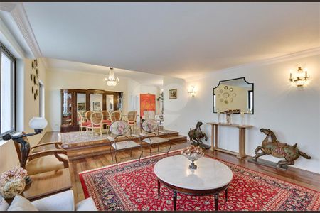 Casa à venda com 4 quartos, 380m² em Granja Julieta, São Paulo