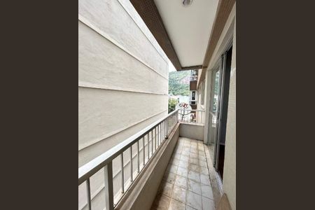 Apartamento à venda com 77m², 2 quartos e 1 vaga