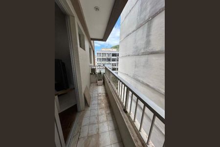 Apartamento à venda com 77m², 2 quartos e 1 vaga