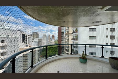 Apartamento para alugar com 230m², 2 quartos e 3 vagasVaranda gourmet