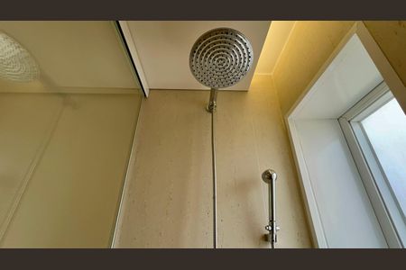 Apartamento para alugar com 230m², 2 quartos e 3 vagasBanheiro