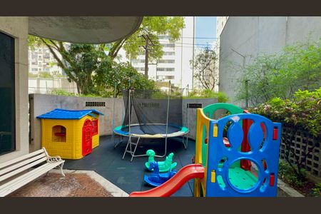 Apartamento para alugar com 230m², 2 quartos e 3 vagasPlayground