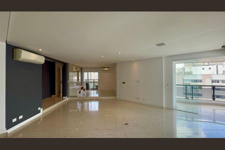 Apartamento para alugar com 230m², 2 quartos e 3 vagasSala