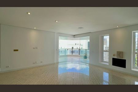 Apartamento para alugar com 230m², 2 quartos e 3 vagasSala