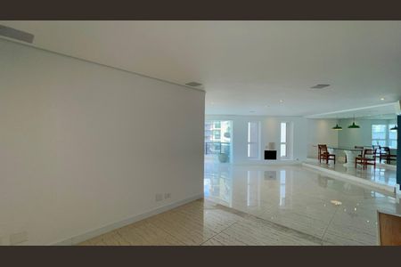 Apartamento para alugar com 230m², 2 quartos e 3 vagasSala de TV