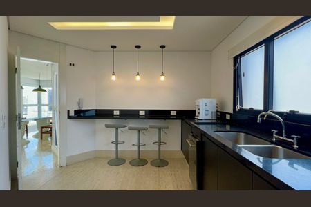 Apartamento para alugar com 230m², 2 quartos e 3 vagasCozinha