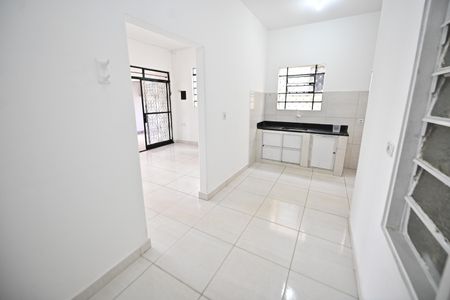 Casa para alugar com 250m², 2 quartos e 2 vagasCozinha