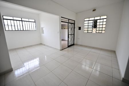 Sala de casa para alugar com 2 quartos, 250m² em Setor Coimbra, Goiânia