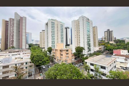 Apartamento à venda com 55m², 1 quarto e 2 vagas