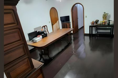 Casa para alugar com 5 quartos, 400m² em Siciliano, São Paulo