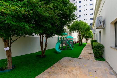 Apartamento à venda com 126m², 3 quartos e 3 vagasÁrea comum - Playground