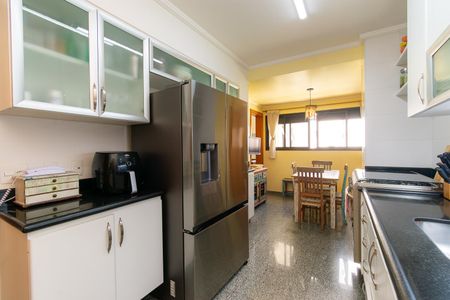 Apartamento à venda com 126m², 3 quartos e 3 vagasCozinha