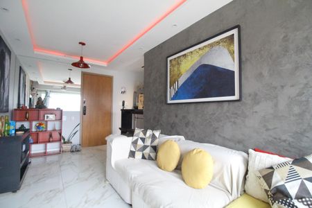 Apartamento à venda com 60m², 2 quartos e 1 vagaSala