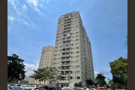 Apartamento à venda com 60m², 2 quartos e 1 vaga Apartamento à venda com 60m², 2 quartos e 1 vagaFachada