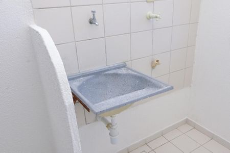 Área de Serviço de apartamento para alugar com 2 quartos, 50m² em Jardim das Margaridas, Salvador