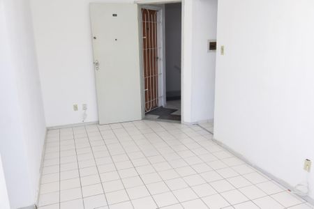 Sala de apartamento para alugar com 2 quartos, 50m² em Jardim das Margaridas, Salvador