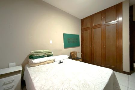 Apartamento à venda com 296m², 4 quartos e 2 vagasQuarto 2