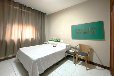 Apartamento à venda com 296m², 4 quartos e 2 vagasQuarto 2