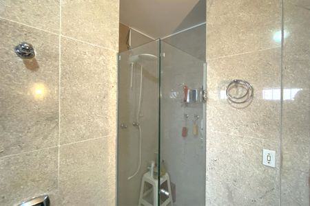 Apartamento à venda com 296m², 4 quartos e 2 vagasBanheiro