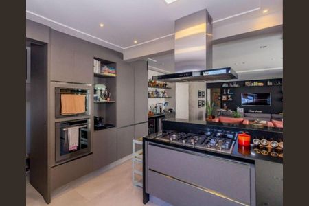 Apartamento à venda com 140m², 2 quartos e 3 vagas Apartamento à venda com 140m², 2 quartos e 3 vagasFoto 10