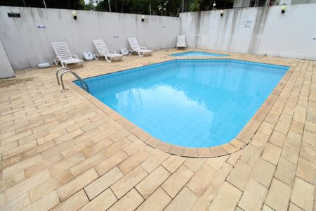 Apartamento para alugar com 71m², 3 quartos e 1 vagaÁrea comum - Piscina