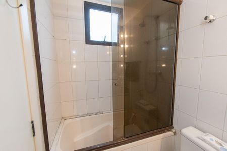 Apartamento para alugar com 111m², 3 quartos e 3 vagasBanheiro da suíte