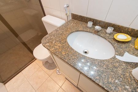 Apartamento para alugar com 111m², 3 quartos e 3 vagasBanheiro da suíte