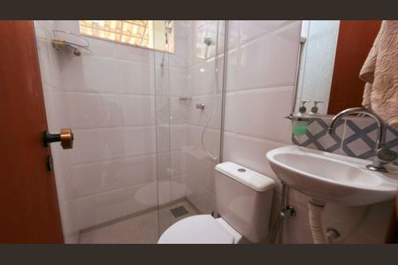 Casa à venda com 600m², 3 quartos e 2 vagasBanheiro 2