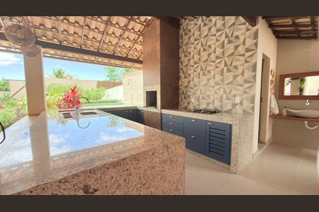 Casa à venda com 600m², 3 quartos e 2 vagasCozinha 