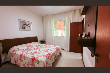 Casa à venda com 600m², 3 quartos e 2 vagasSuíte 