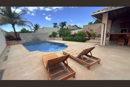 Casa à venda com 600m², 3 quartos e 2 vagasPiscina 