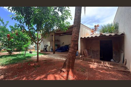 Casa à venda com 600m², 3 quartos e 2 vagasDispensa 