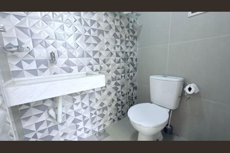 Casa à venda com 600m², 3 quartos e 2 vagasBanheiro social 