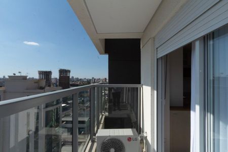 Studio para alugar com 37m², 1 quarto e 1 vaga Studio para alugar com 37m², 1 quarto e 1 vagaVaranda