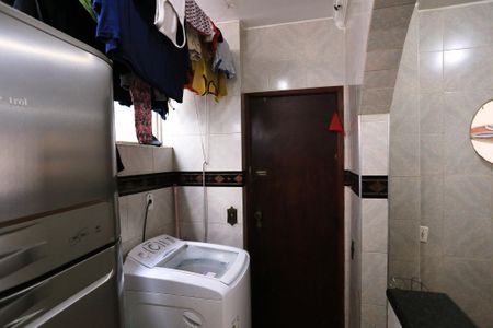 Apartamento à venda com 76m², 2 quartos e 1 vagaCozinha e Área de Serviço