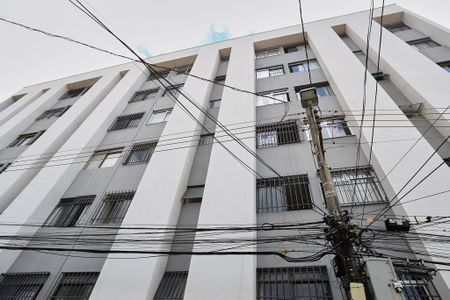 Apartamento à venda com 76m², 2 quartos e 1 vagaFachada com Plaquinha