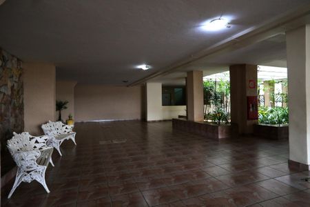 Apartamento à venda com 76m², 2 quartos e 1 vagaHall