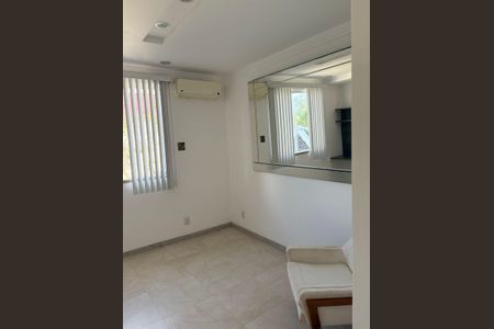 Sala de casa de condomínio à venda com 4 quartos, 280m² em Recreio dos Bandeirantes, Rio de Janeiro