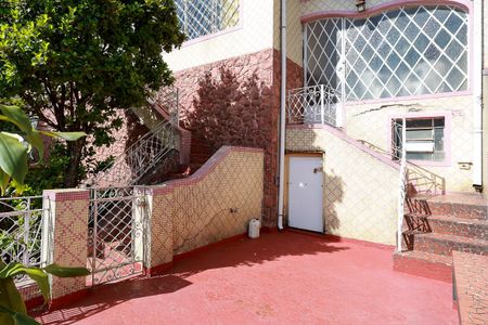 Casa para alugar com 399m², 3 quartos e 2 vagas Casa para alugar com 399m², 3 quartos e 2 vagasVaranda